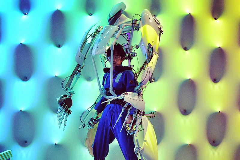 Illustration for article titled Japanese Exoskeleton Suit Goes On Sale For Only $93,000